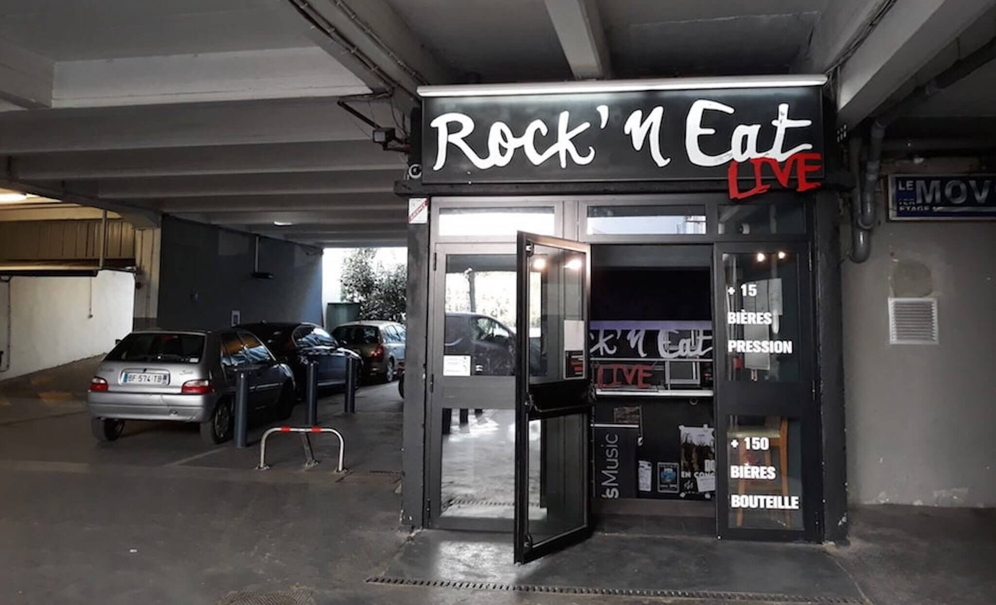 C'est devant le bar-concert Rock n'Eat, quai Arloing (Lyon 9e) que la rixe entre les antifascistes proche du Groupe antifasciste Lyon et environs (Gale) et les membres du Bastion social a eu lieu. ©LB/Rue89Lyon