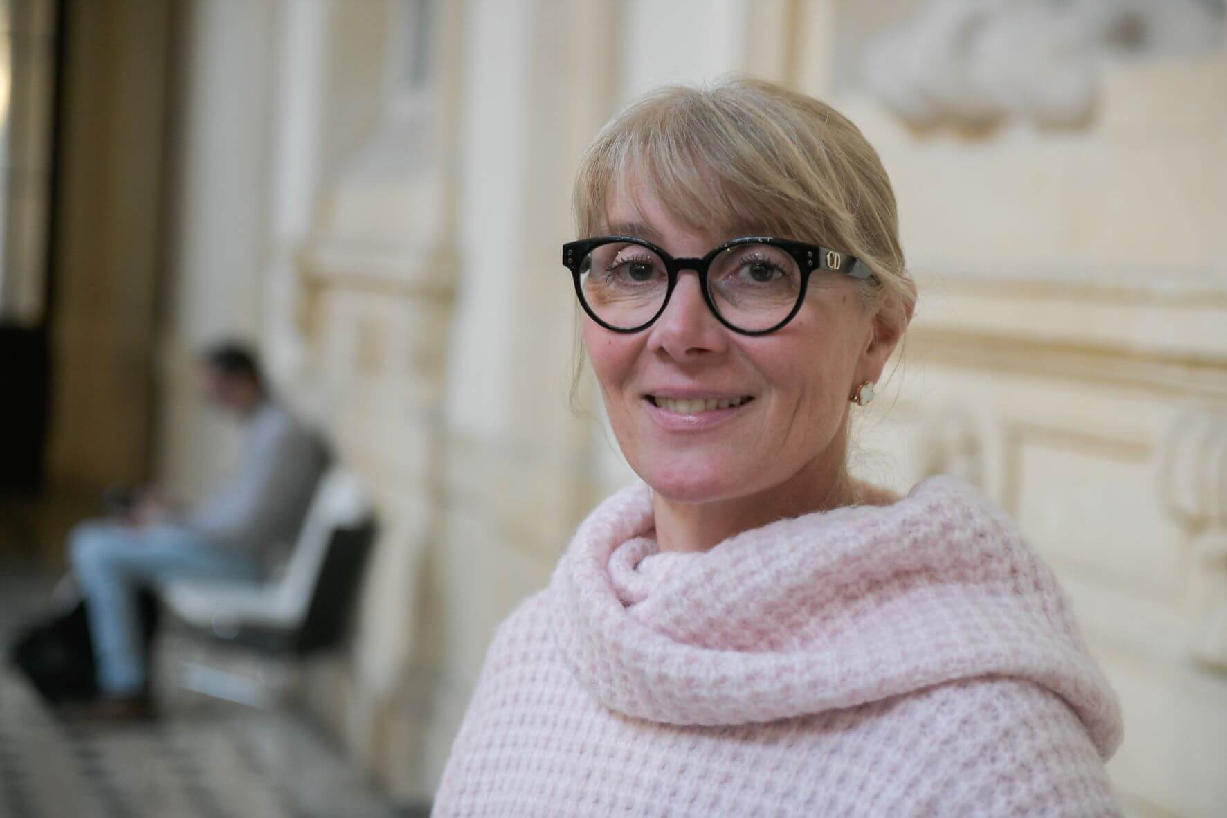 Isabelle Perraud à l'édition 2022 de Sous les pavés la vigne. Une photo par Houcine Haddouche