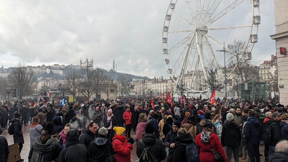 Manifestation contre la réforme des retraites à Lyon : « nos métiers limitent nos espérances de vie »