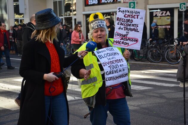 Une Gilet jaune