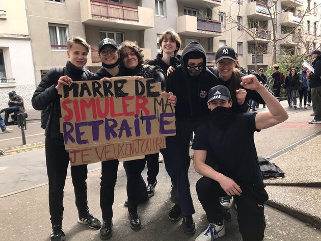 Lycée Saint Just bloqué 28 mars retraites