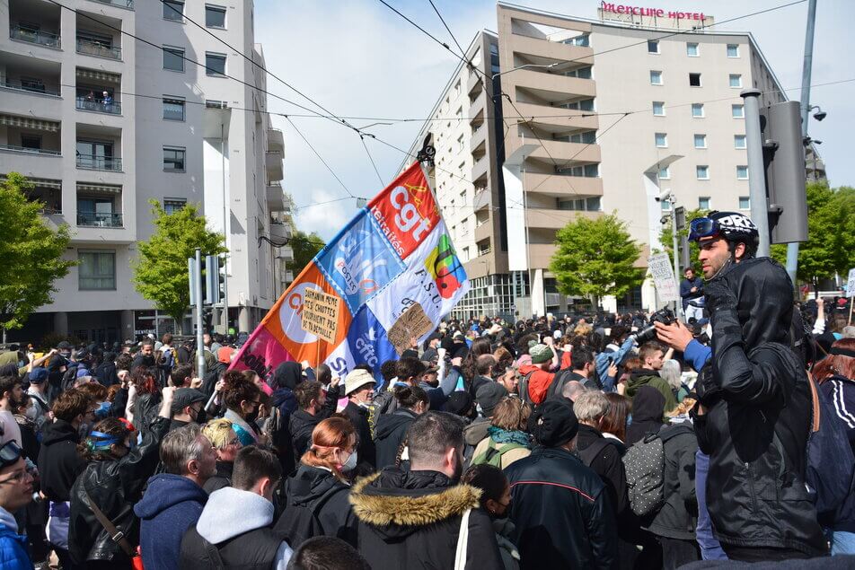 [Direct] Retraites : à Lyon, une manifestation entre résignation et obstination