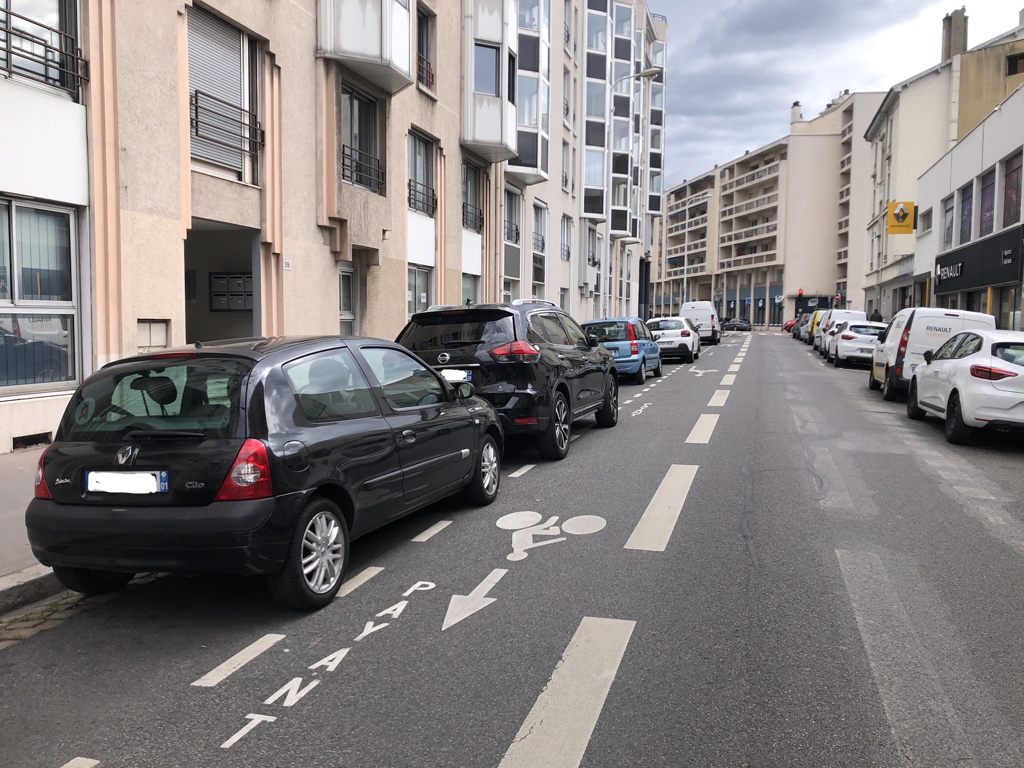 SUV pénalisés, tarif solidaire : la Ville de Lyon change de politique de stationnement