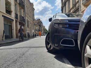 Marche arrière pour les voitures à Bordeaux, Lyon et Strasbourg