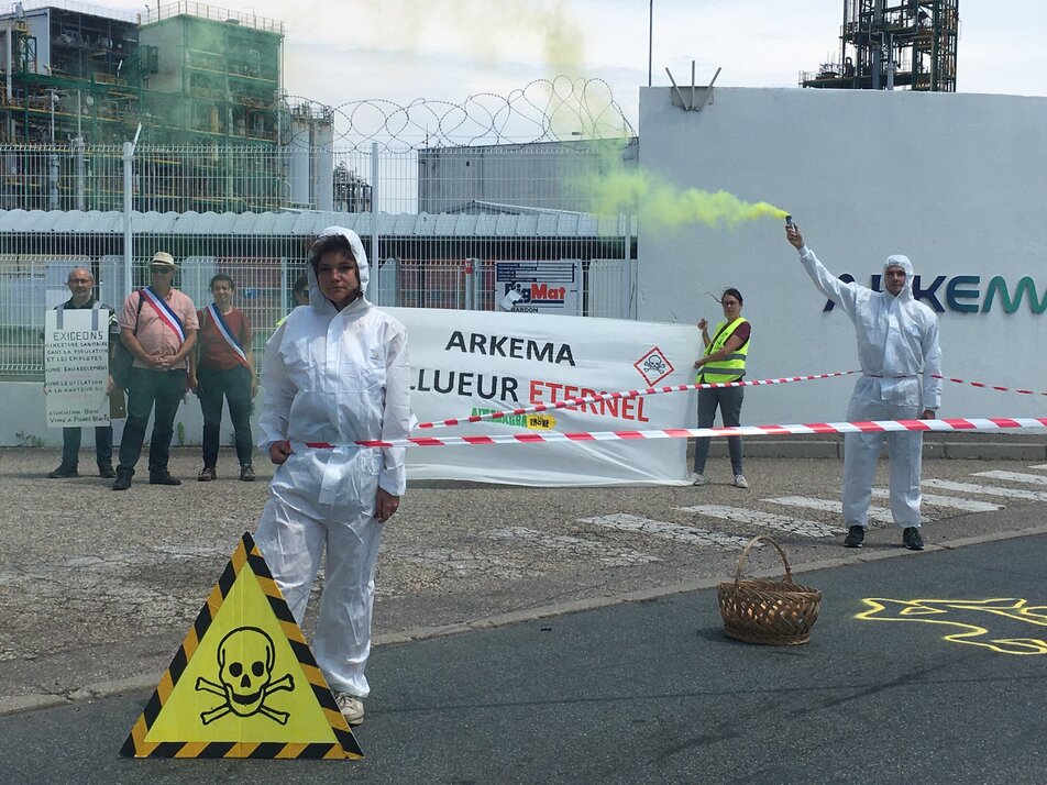 Au sud de Lyon, une action pour rendre visible l’invisible pollution aux perfluorés