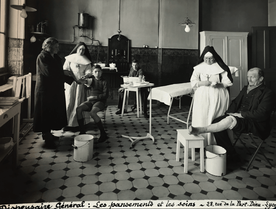 Au centre Sévigné à Lyon, 100 ans d’accès aux soins pour les plus démunis