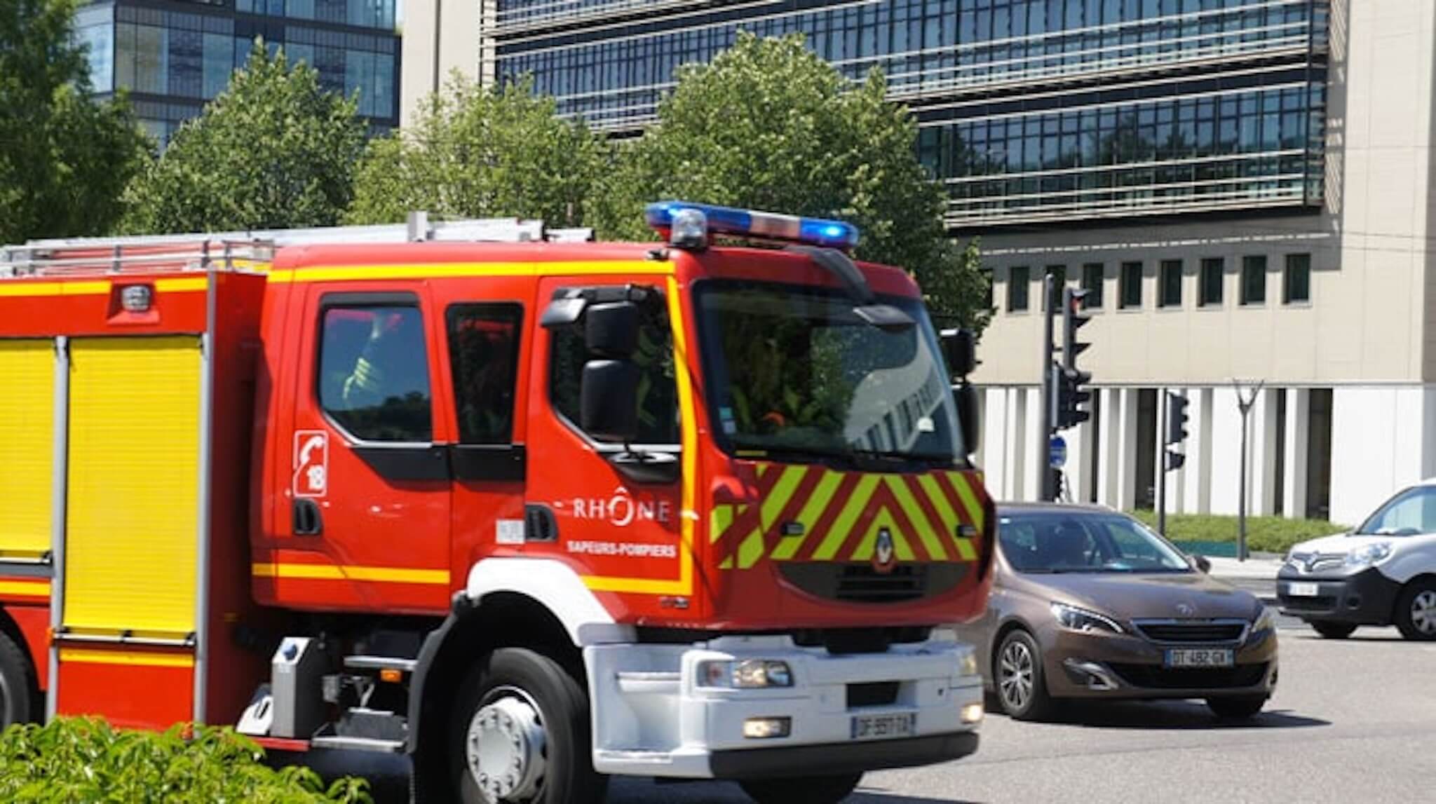 Camion de pompiers dans Lyon. crédit Romain Chevalier/Rue89Lyon