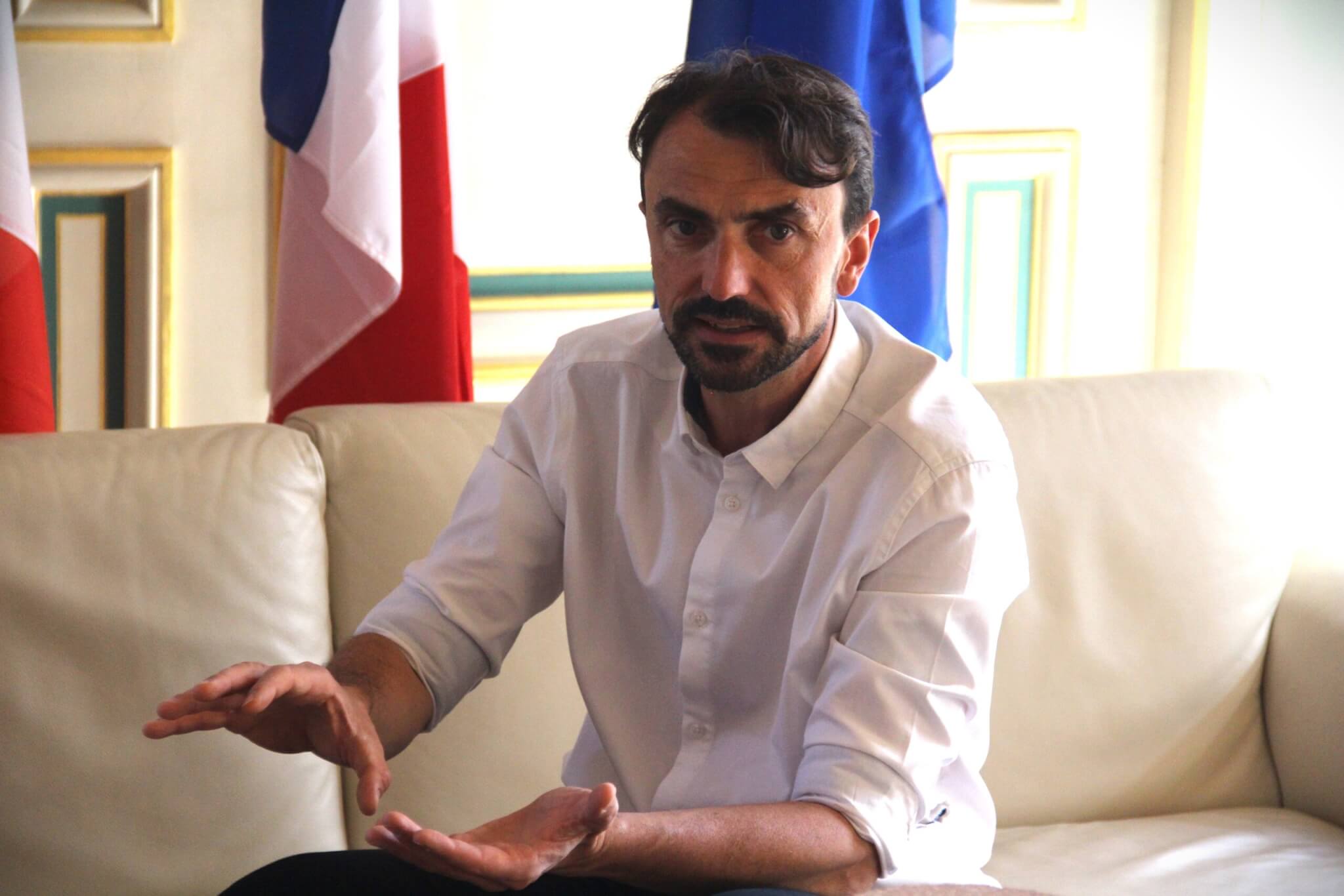 Grégory Doucet, maire de Lyon, dans son bureau à l'Hôtel de Ville (1e), le 7 octobre 2023. ©Nicolas Barriquand/Mediacités