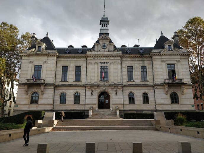 La mairie d'Oullins deviendra-t-elle le centre de la nouvelle commune d'Oullins/Pierre-Bénite? ©ED/Rue89Lyon