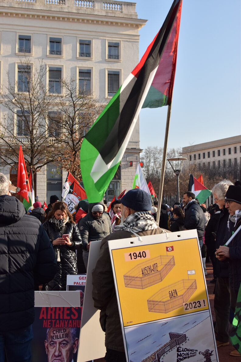 Manifestation pour la Palestine à Bellecour (Lyon 2), le 20 janvier 2024. ©Laury Caplat/Rue89Lyon