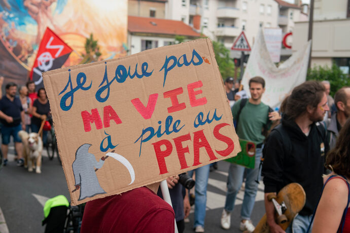 Manifestation PFAS Oullins-Pierre-Bénite