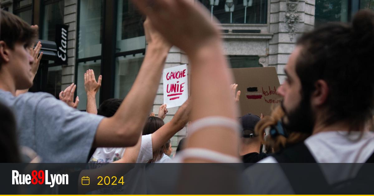 À lyon, plusieurs milliers de jeunes marchent contre l'extrême droite