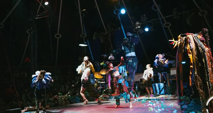 Le premier artifice cirque queer