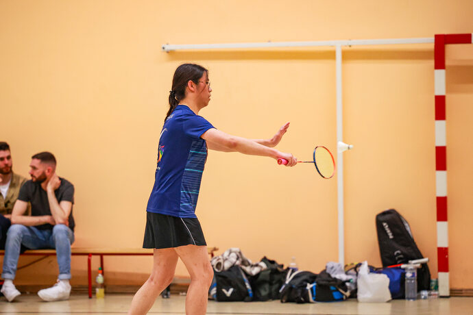Zhikai, athlète transgenre de 31 ans, au Tournoi international de badminton de Paris.