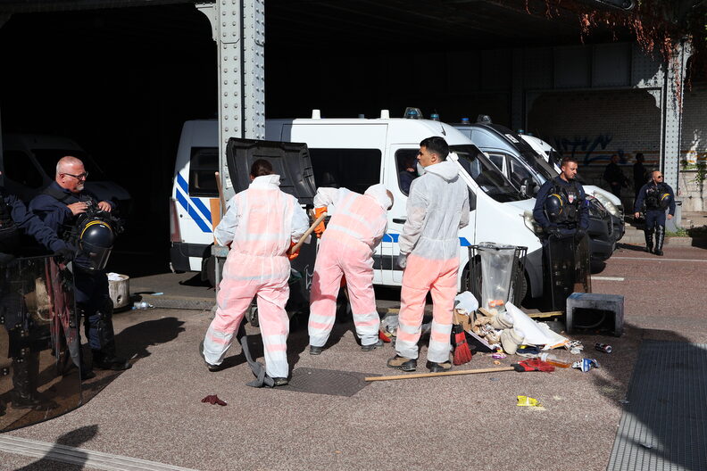 Expulsion Jean Macé