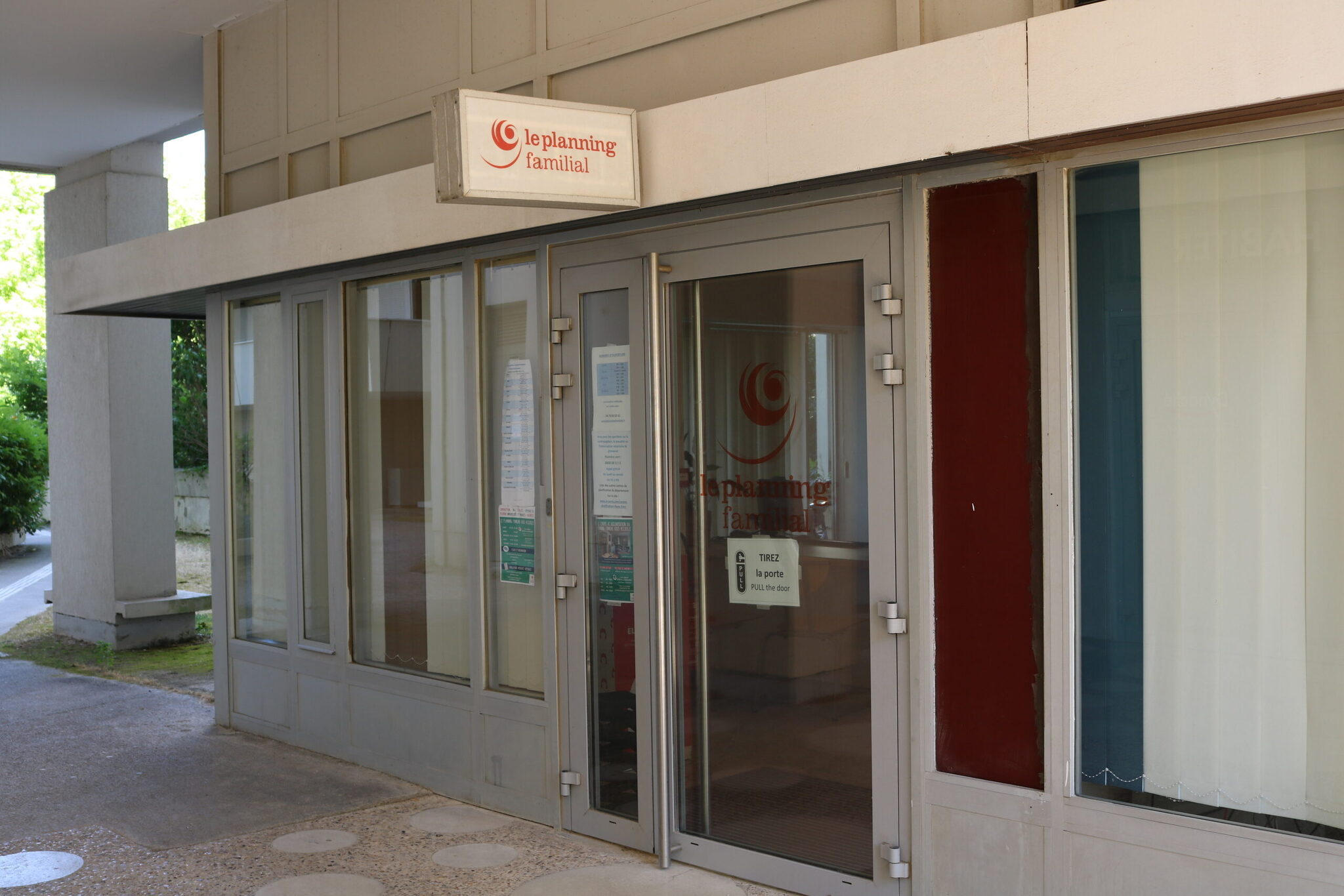 Mise en danger des associations de santé sexuelle et d'accompagnement à l'accessibilité aux droits des femmes