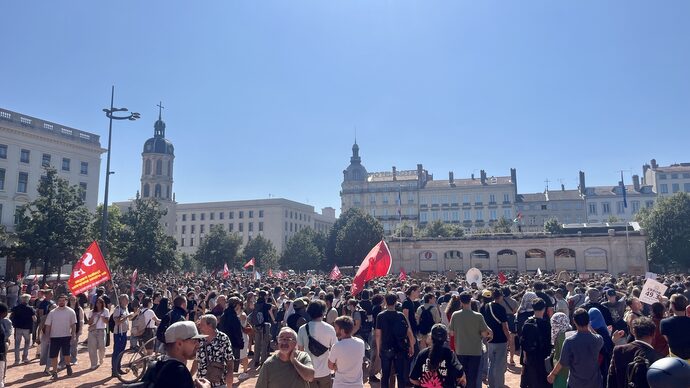 20 000 manifestants à Lyon : suivez la manifestation du 18 septembre en direct