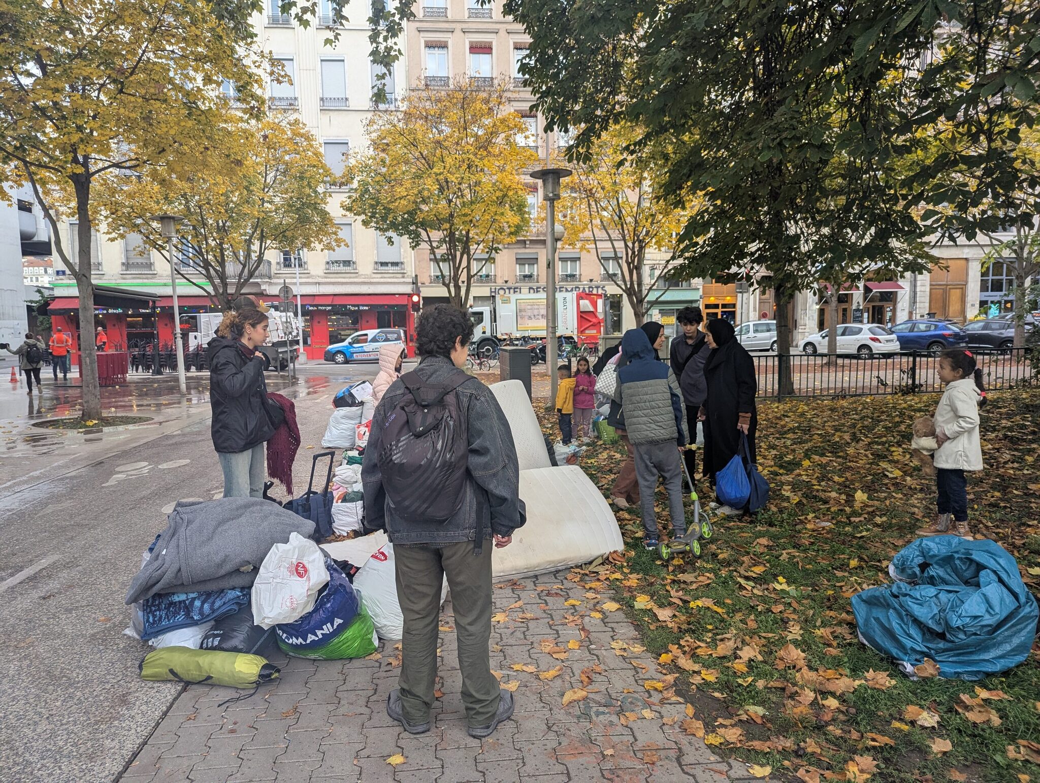 Sans-abri sous la gare de Perrache