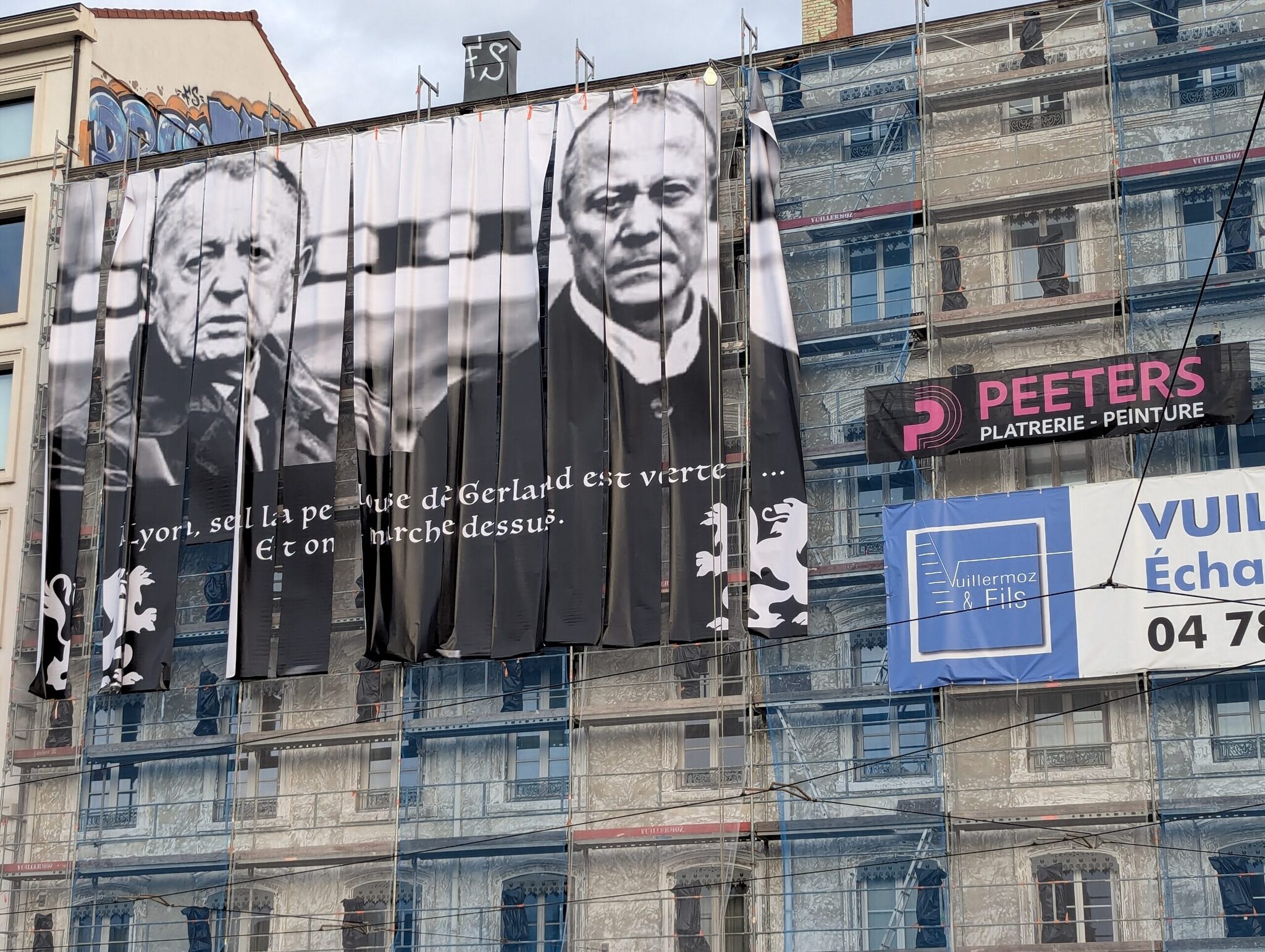 Affiche pro-Aulas, Donald Trump… La polémique a la belle vie pour les municipales à Lyon