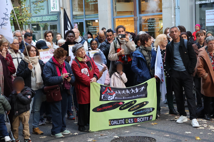 manifestation droit etrangers