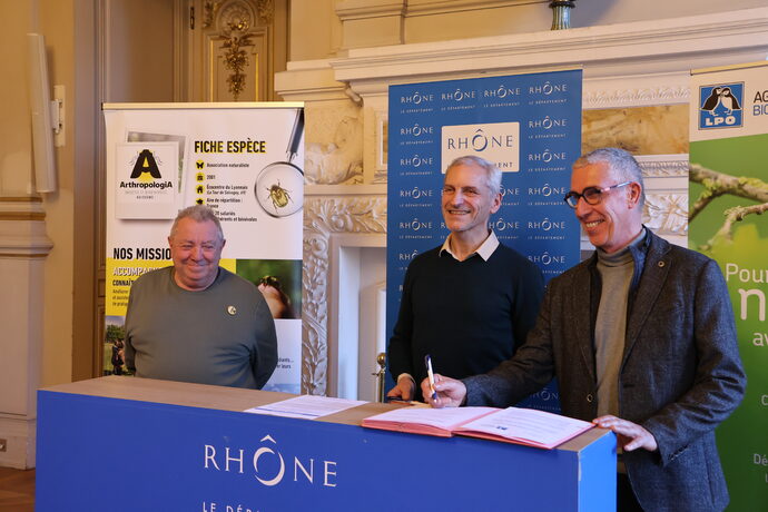 Le Département du Rhône rétropédale et rétablit les subventions d’associations écologistes