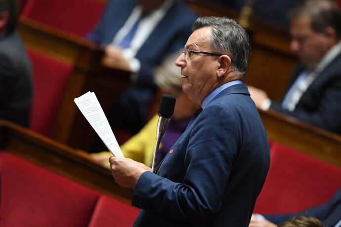 Un élu régional condamné et inéligible continue de siéger : le Conseil d&rsquo;État devra trancher