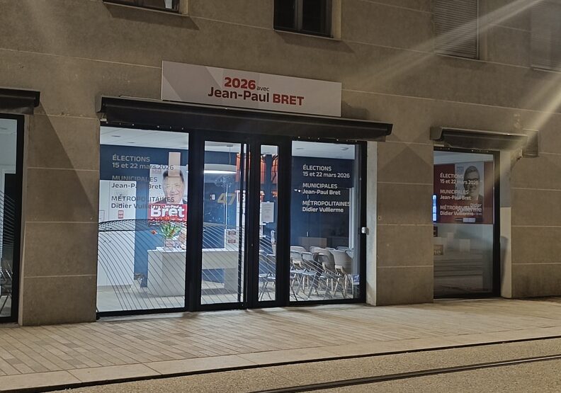 Le QG de Jean-Paul Bret, ancien maire socialiste de Villeurbanne, candidat dissident aux municipales. ©Marie Albessard/Rue89Lyon
